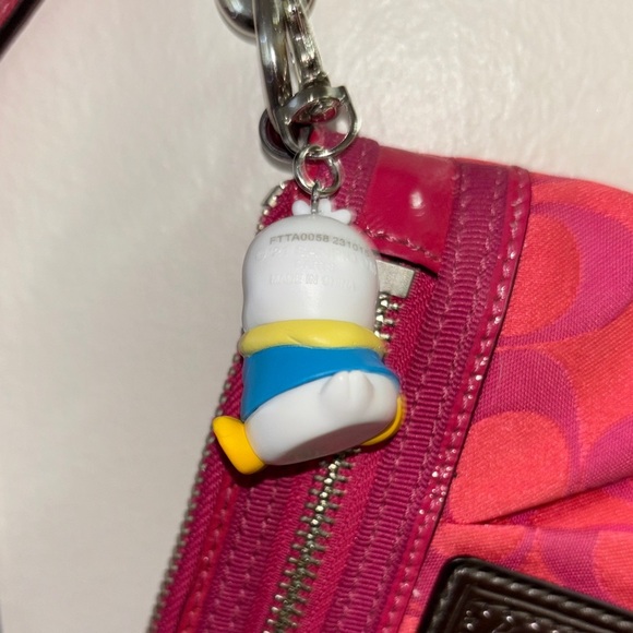 Peckle keychain - Picture 2 of 4